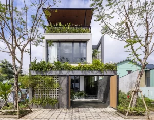 Nhà phố nhiều mảng xanh
